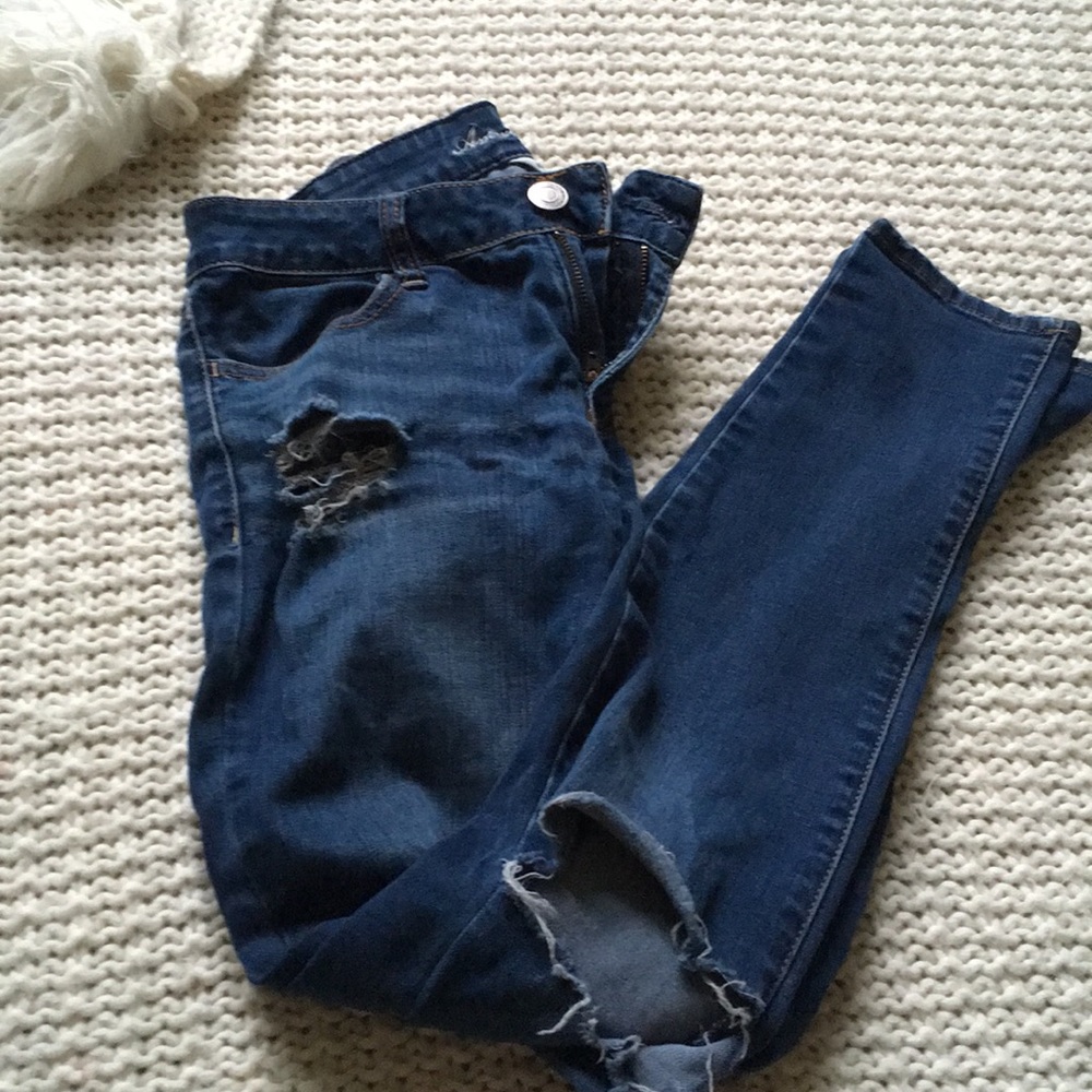 Holy jeans